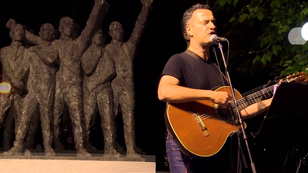 ο ΦΑΝΟΣΤΑΤΗΣ - Μανόλης Ανδρουλιδάκης | live στα Τρίκαλα
