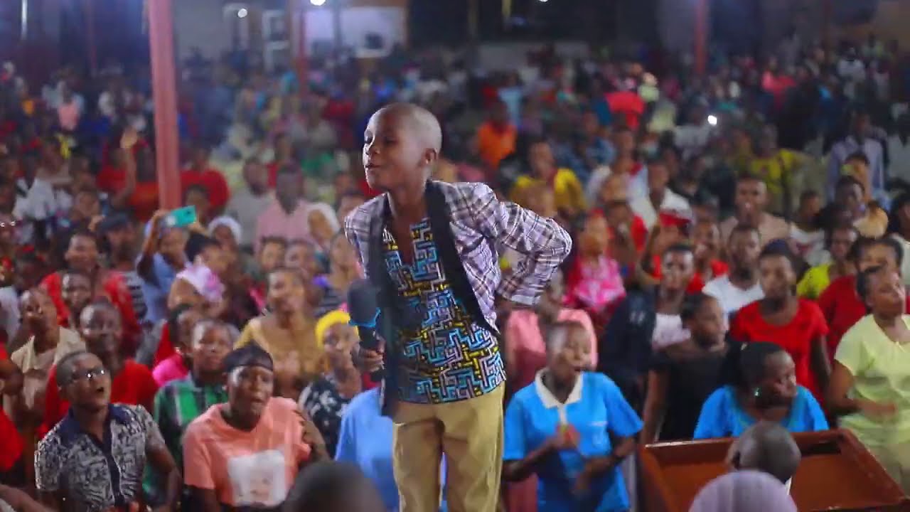 MTOTO YOHANA AVUNJA REKODI / WALIOLALA WOTE WAMEAMKA