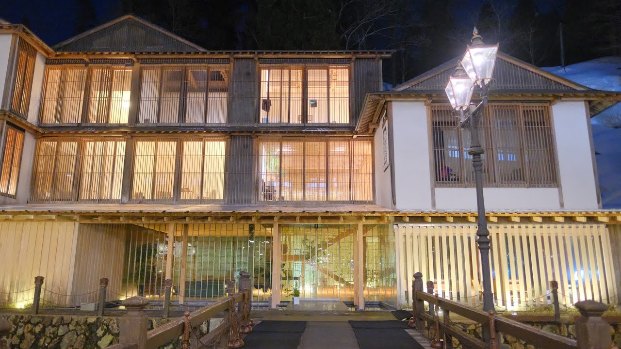 Отель Ginzan onsen / красивая архитектура, частные горячие источники / японский отель