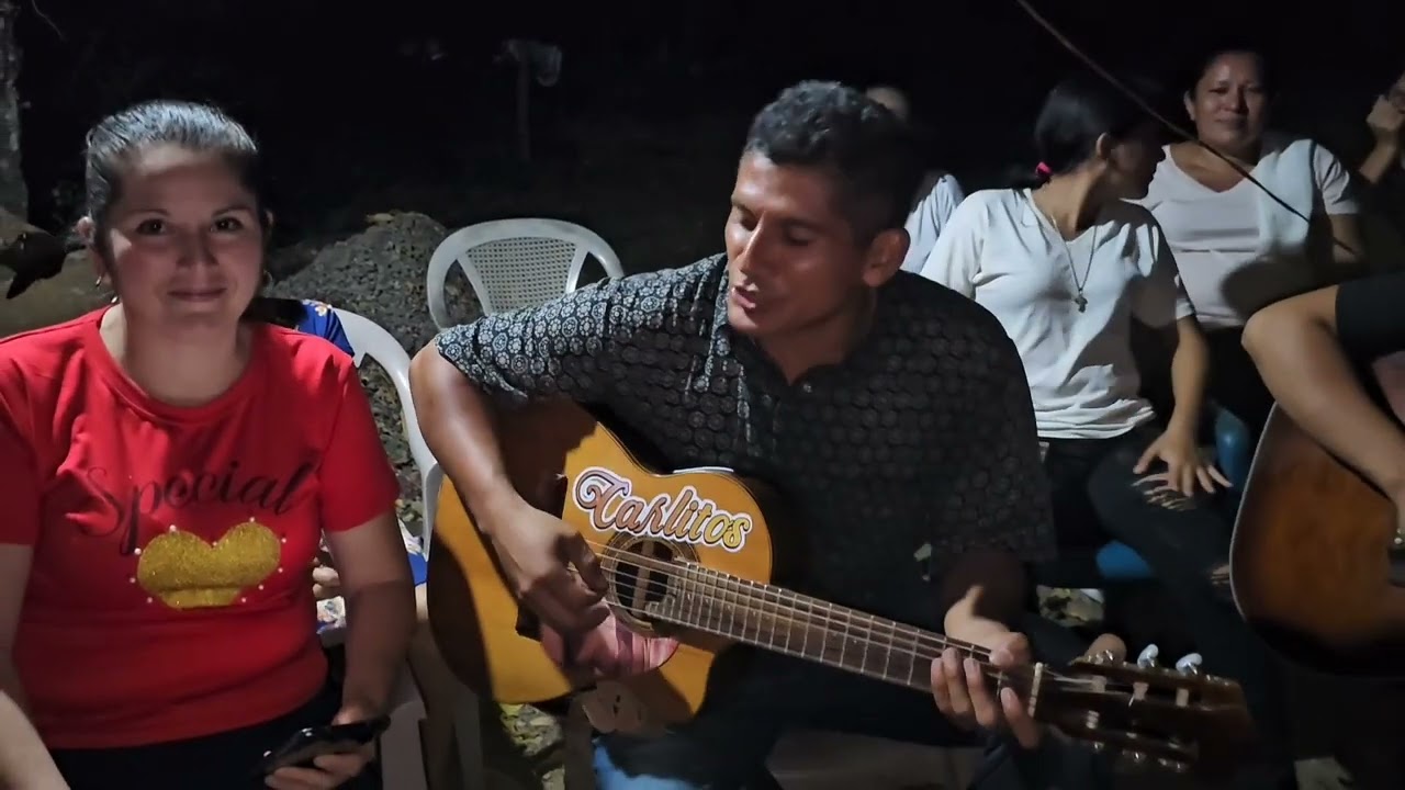 Carlitos y su esposa nos sorprenden con esta cancion😱😱🎸🎶