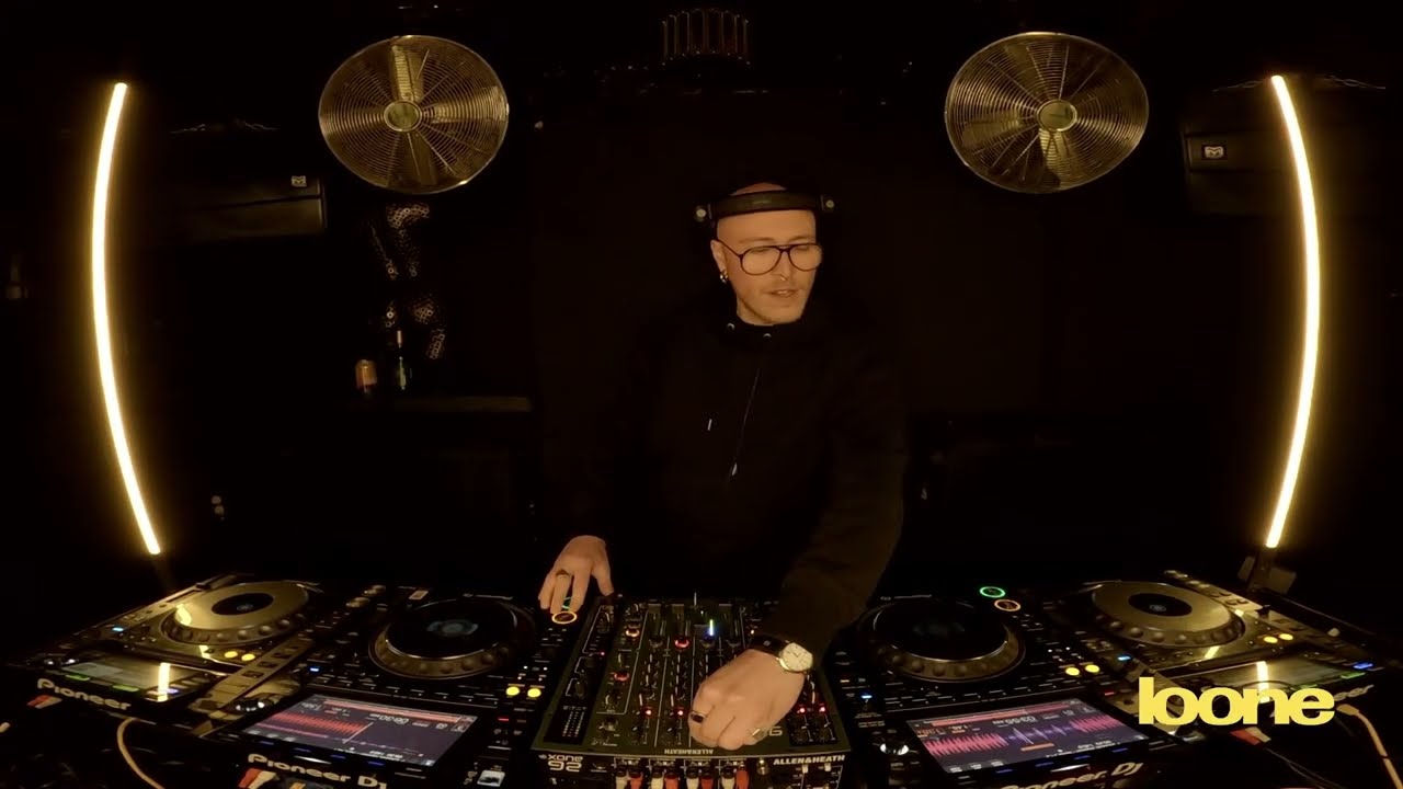 Loone LIVE w/ MYTHON