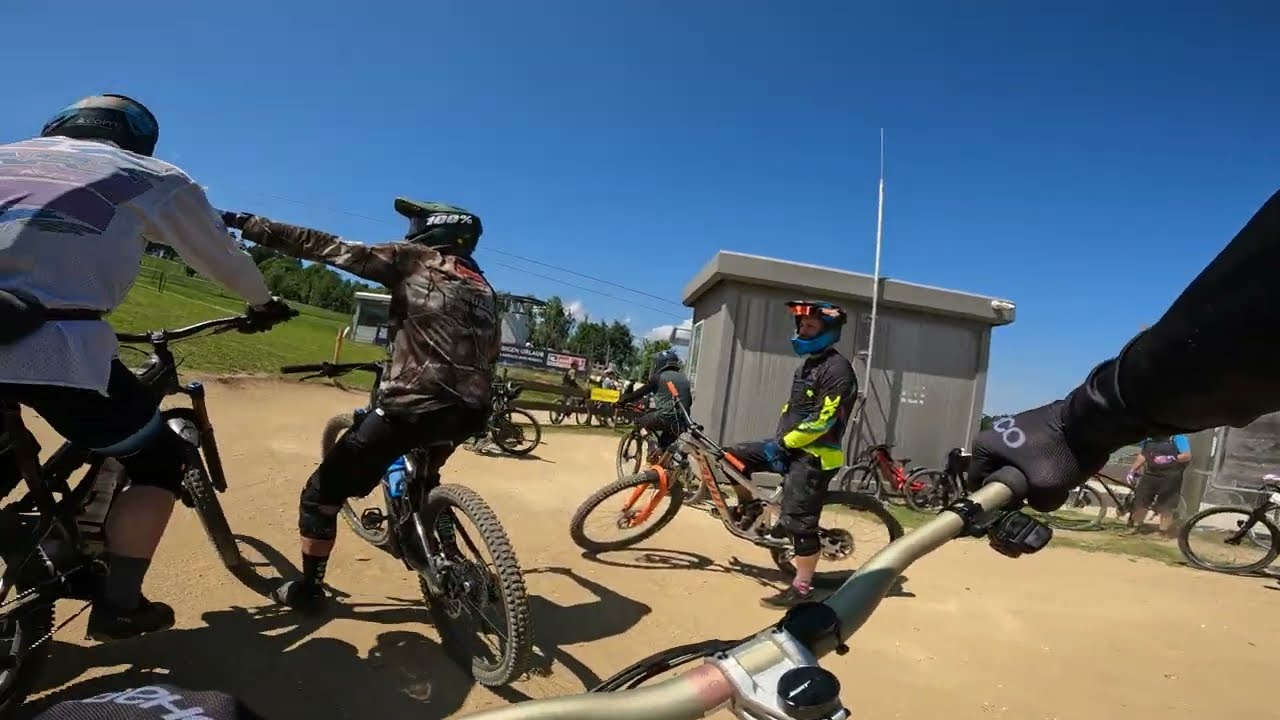 Cseuz Wexl Trails csapatride   Free Wheelie