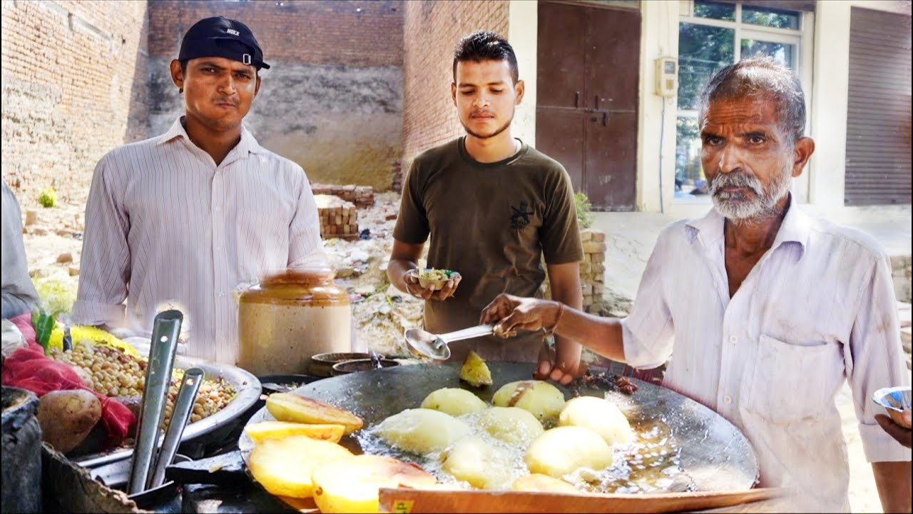 Traditional Tawa Potato Chaat Challenge | 10 Rupees Unlimited Chaat Challenge |  Food Challenge