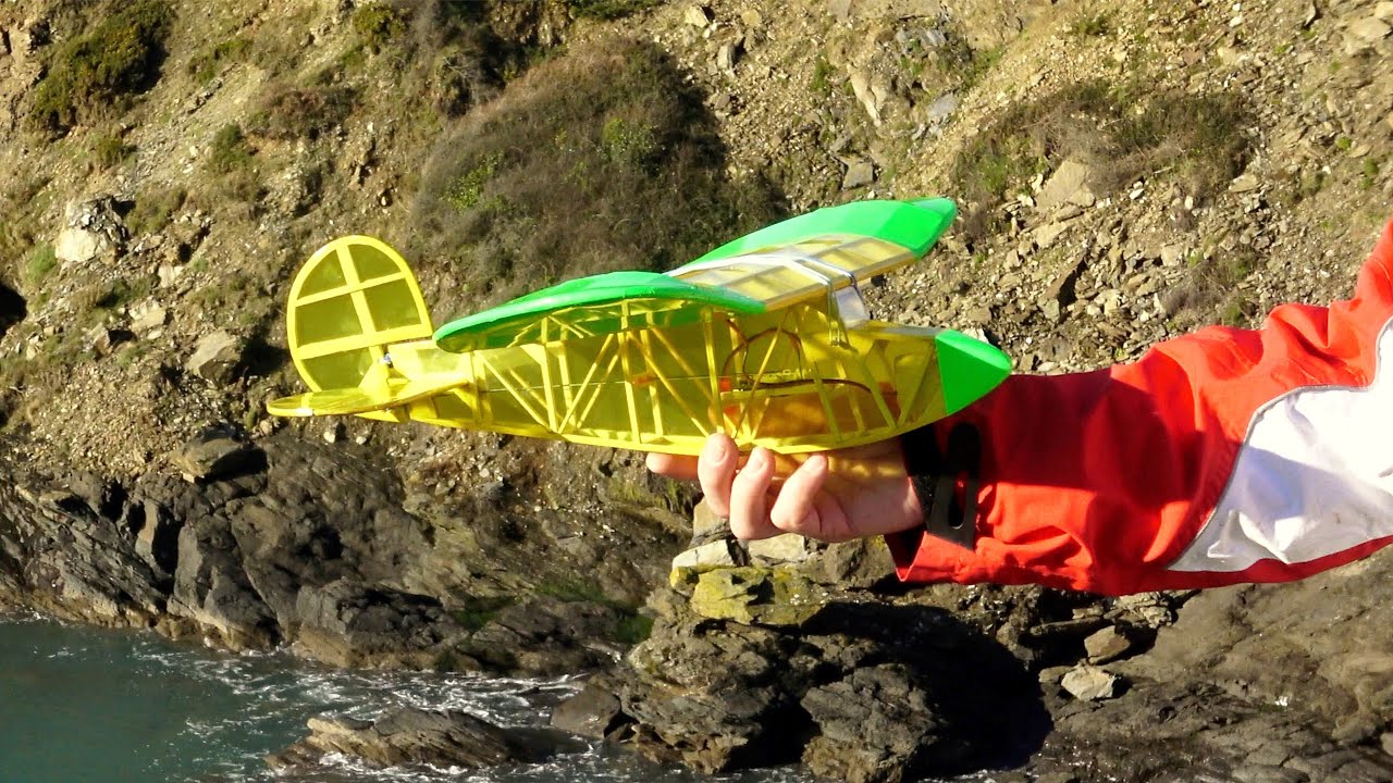 Micro RC Lazy Bee glider. Maiden flight.
