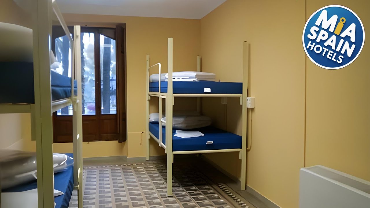 The River Hostel | Val&egrave;ncia, Spain | Hotel Review 🏨