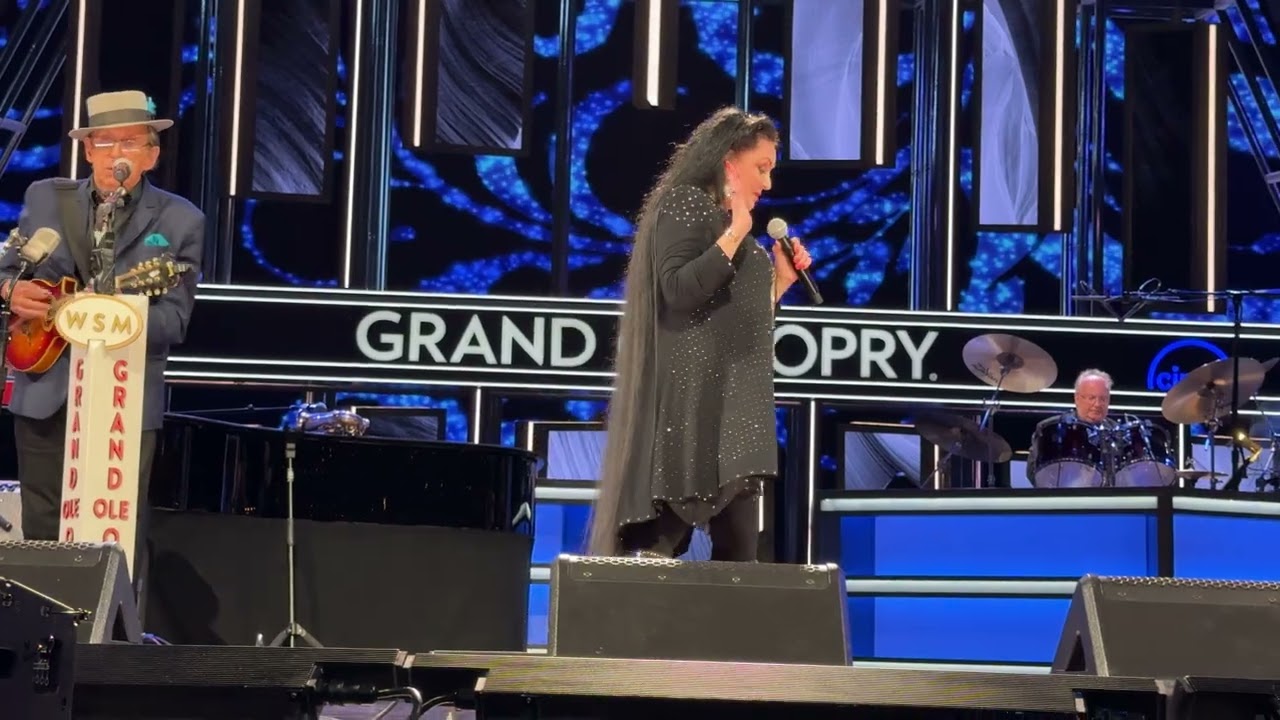 Crystal Gayle  -  Ready for the Times to get better
