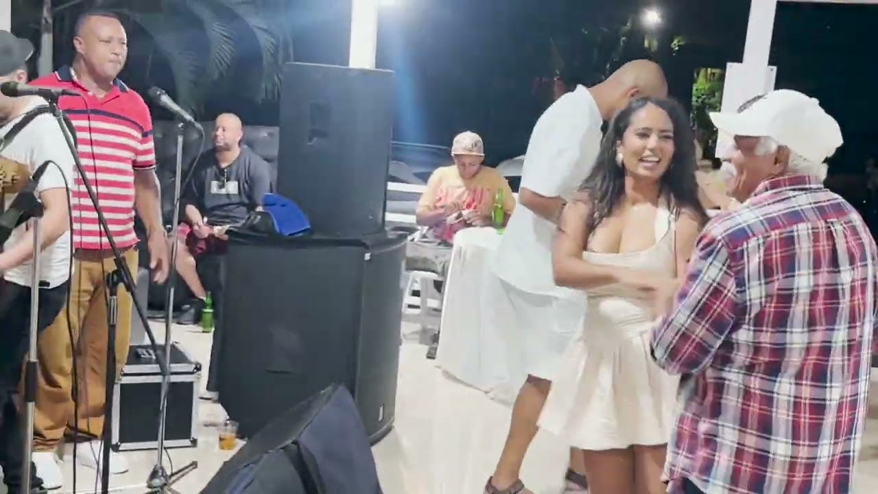 Maria Morena Los Hermanos Reyes- Sammy Ramirez  - El Acordeón de  La Sierra Fiestas