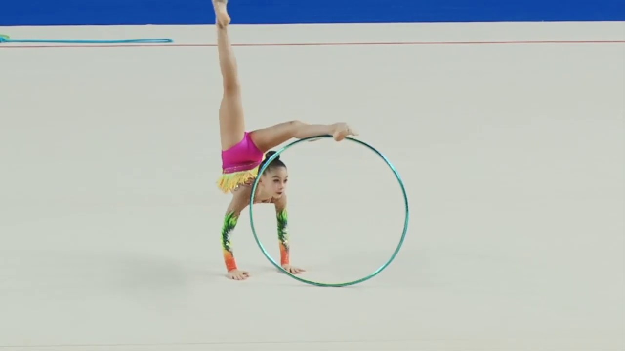Lala Kramarenko - Hoop 'Young Gymnasts 2015' АА(15.400)
