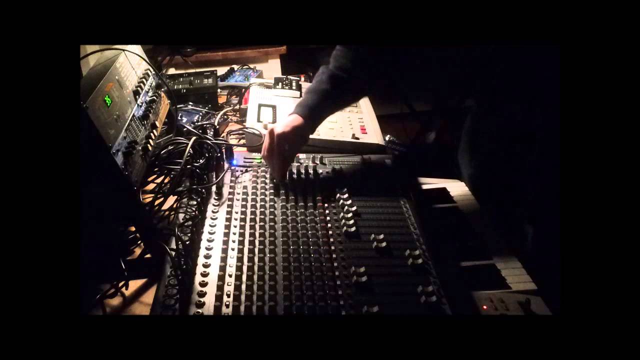 Dump the DAW? Building an old school electro pattern on the MPC