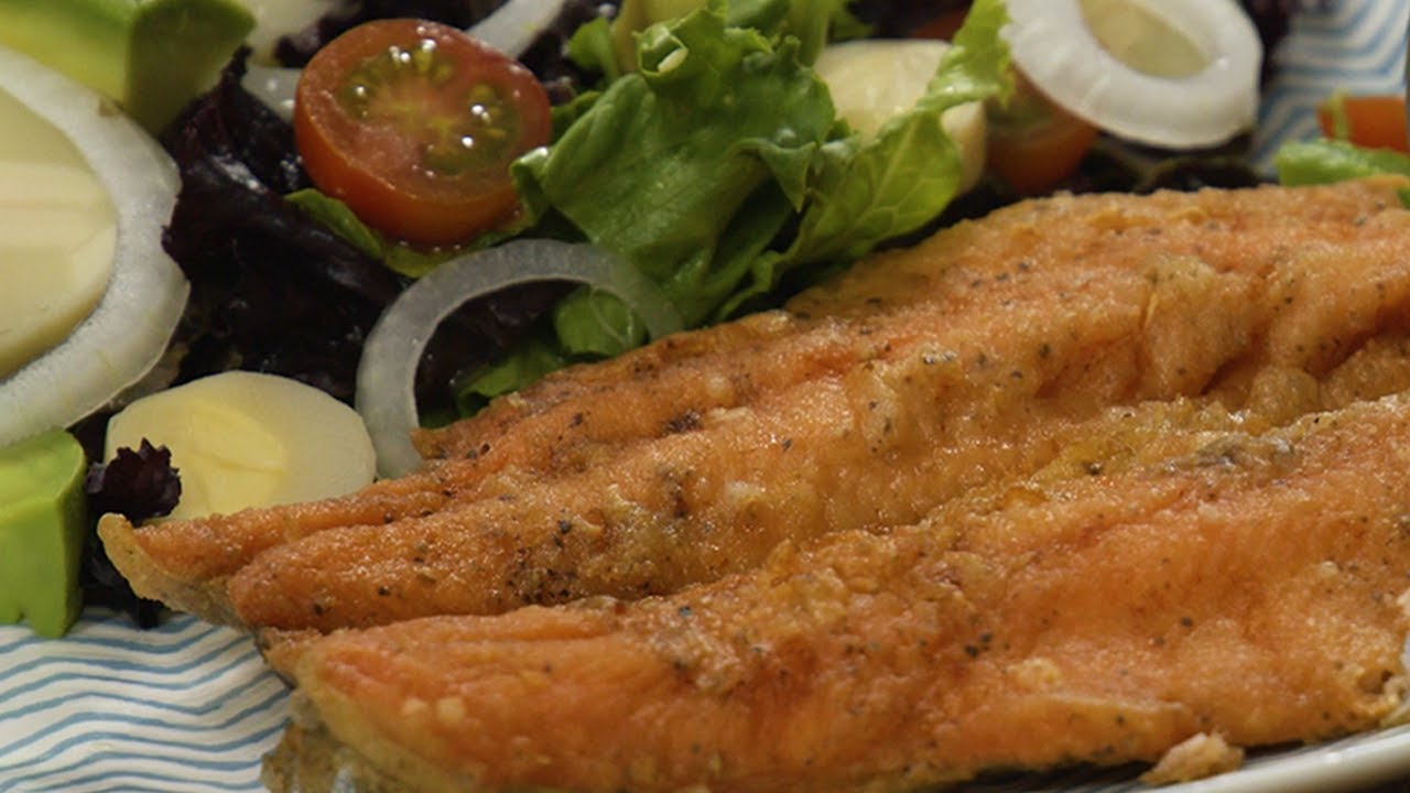 Trucha frita con ensalada de palmitos | BUENAZO!