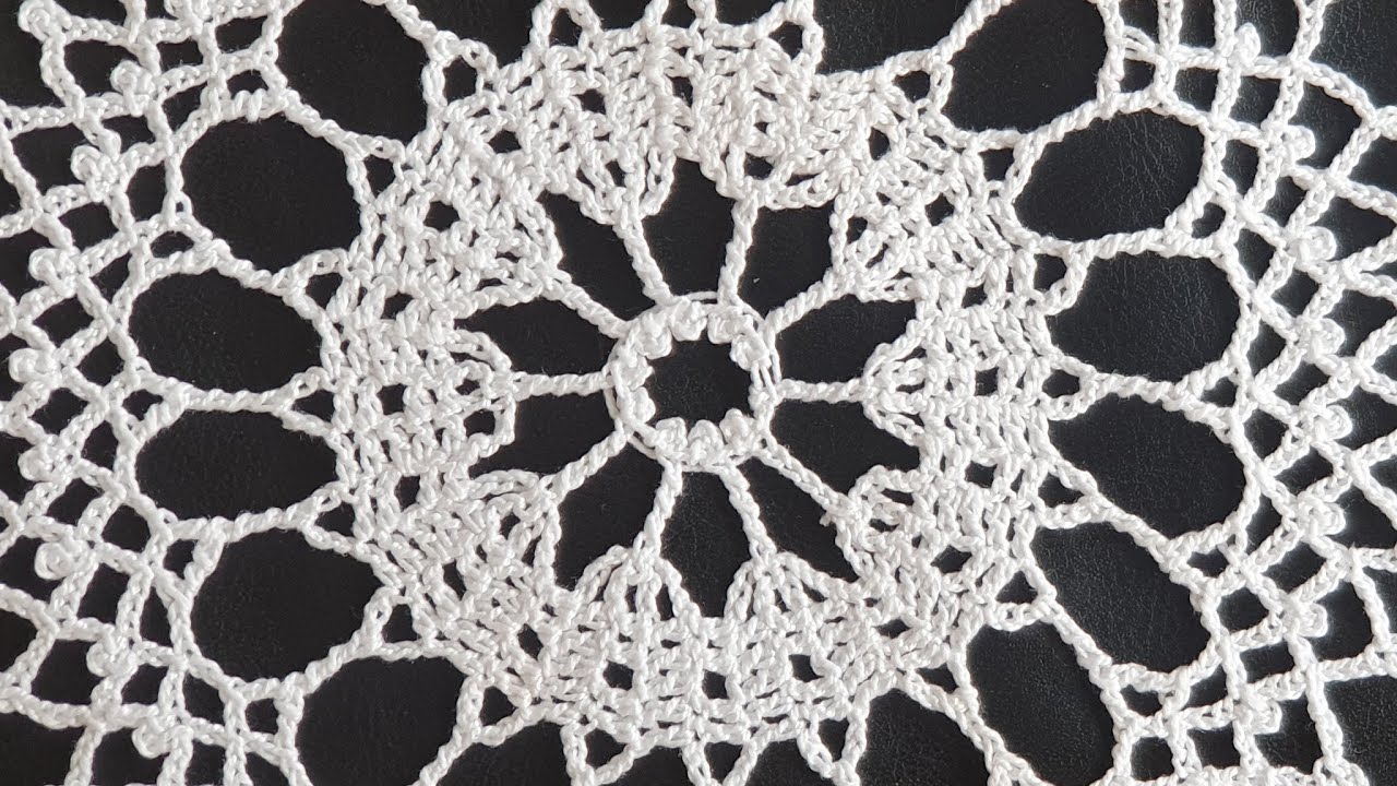 ENCAJE DE BRUJAS O BURGOS A CROCHET / CARPETA EN REDONDO