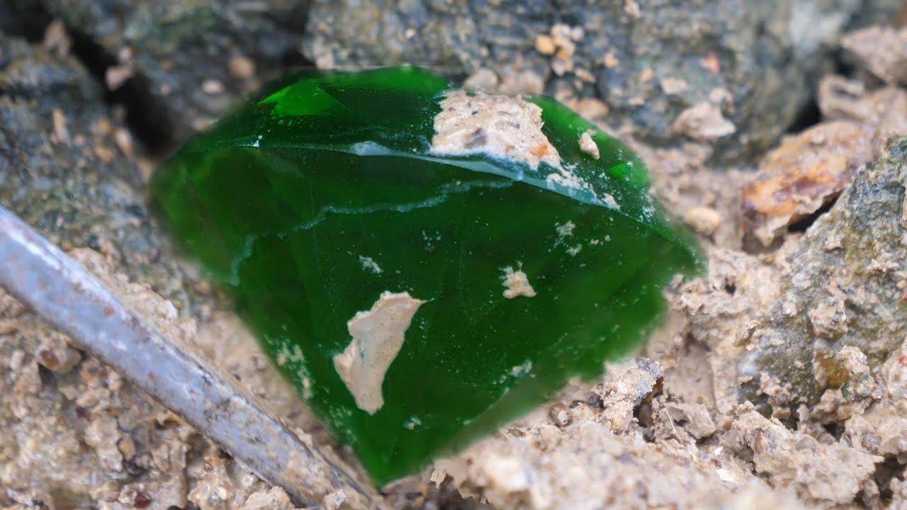 Green diamonds shine in the sun, amethyst, citrine, red crystal have a good harvest