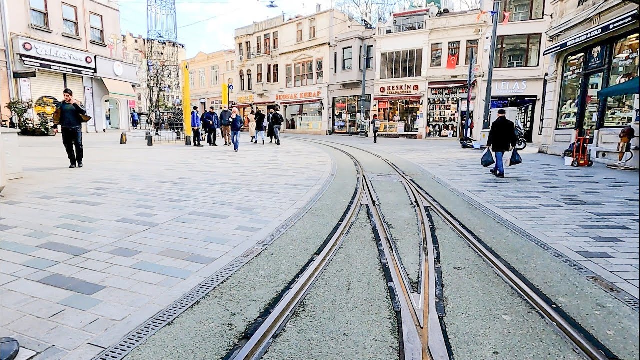 Taksim-Tunel Nostalgia Tramway | taksim square | İstanbul T&uuml;rkiye