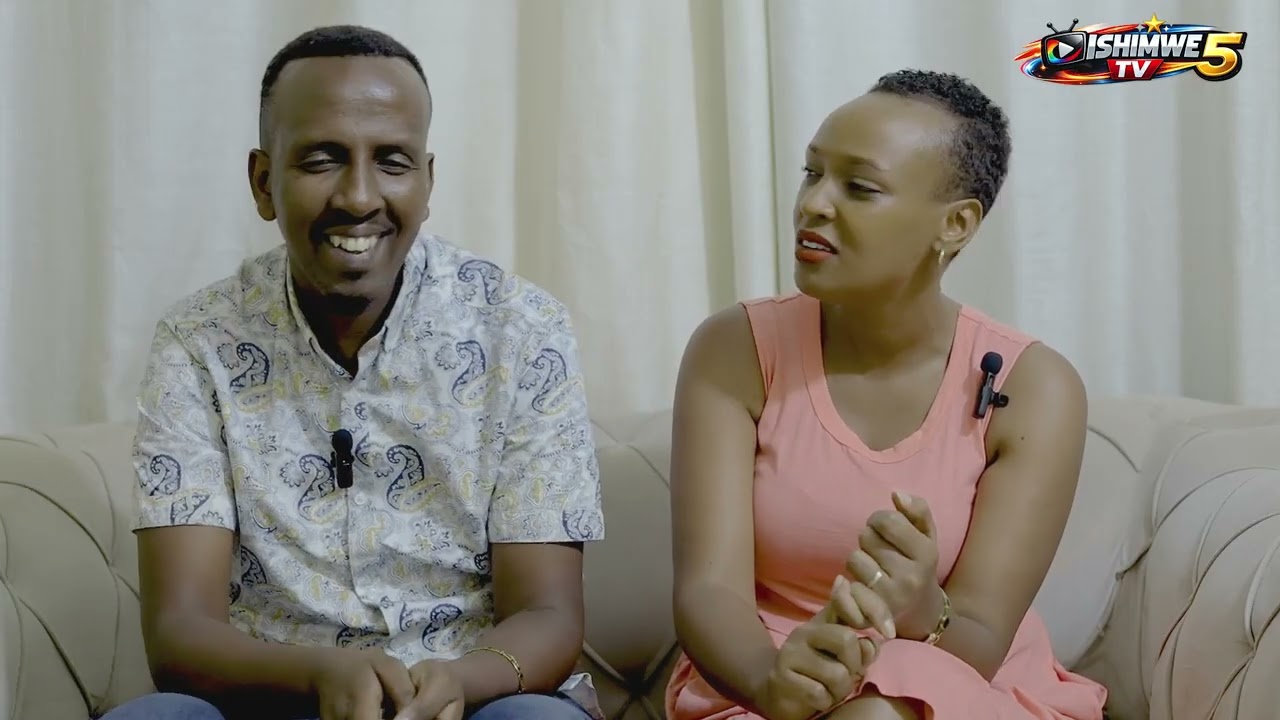 SEBA AND ETOILE,ABANTU KUKI BANGA KUJYA KURI CAMERA😂BABA BARINDA AMAZINA YABO AREMEREYE!😂😂😂😂