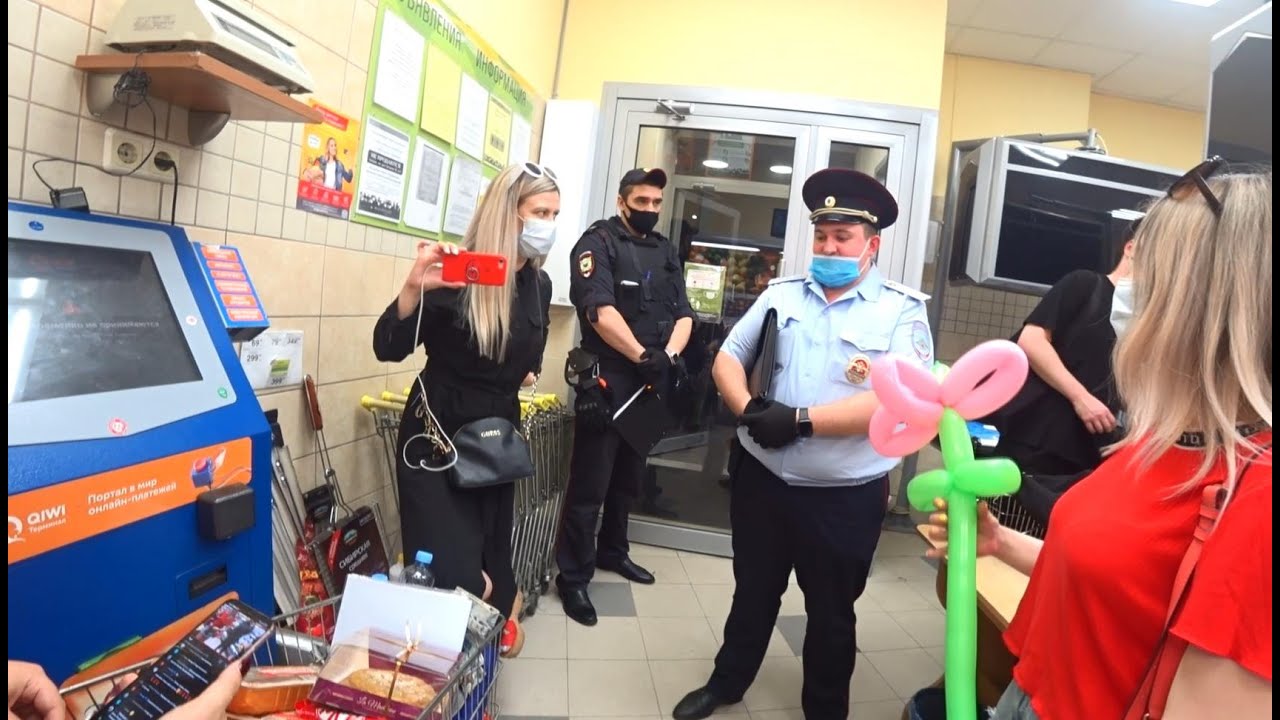 Хрюши против - уберите камеру с моего лица