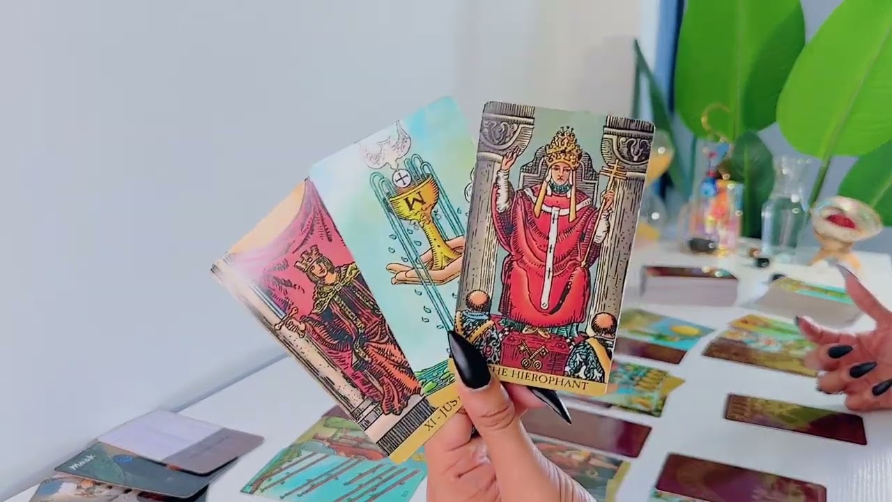 LIBRA ♎️ | They're Trying To Find A Way to Get Close To You Again! - Libra Tarot Reading