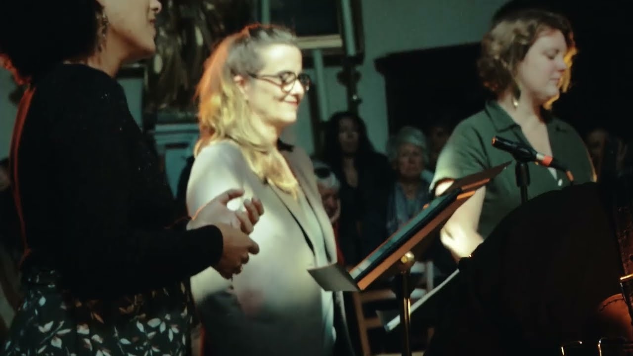 MISSA MONICA 'Pesque Lune' (Correns) - Cie Baltazar Montanaro