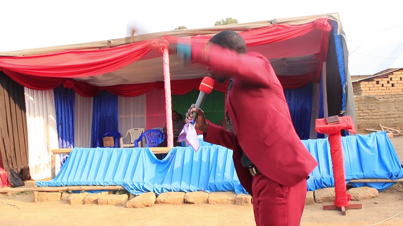 Eve.Mwankemwa Tafuta jina LA Yesu