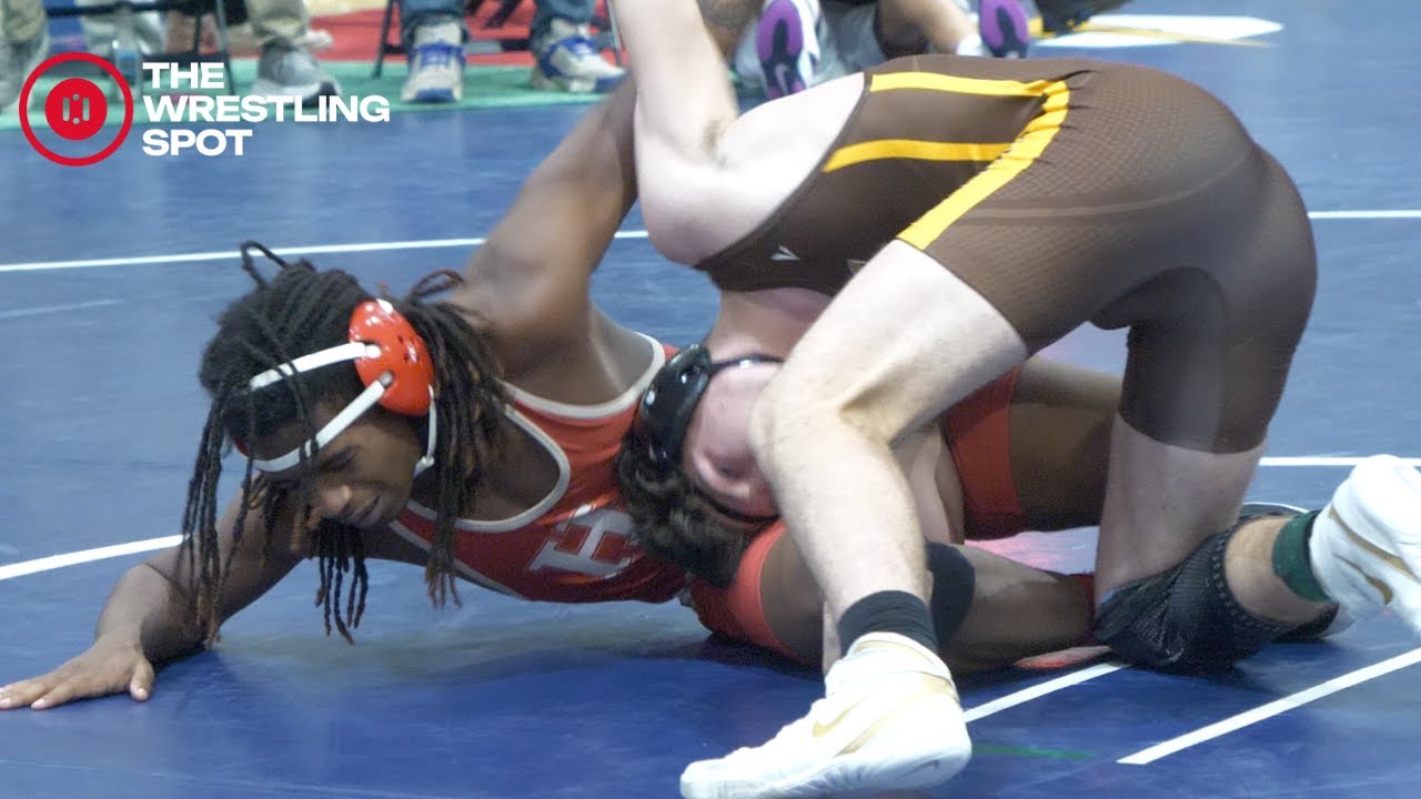 165 - Chris Wilson of Homewood Flossmoor [R] v. Joey Cameron of Carmel Catholic [G]