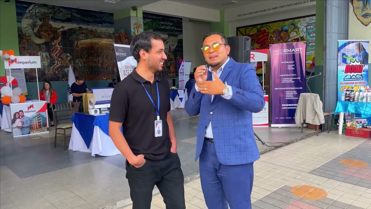 Coniciendo al Ing Paulo Cuenca, en la VI Feria Inmobiliaria #acbirLoja #redemart