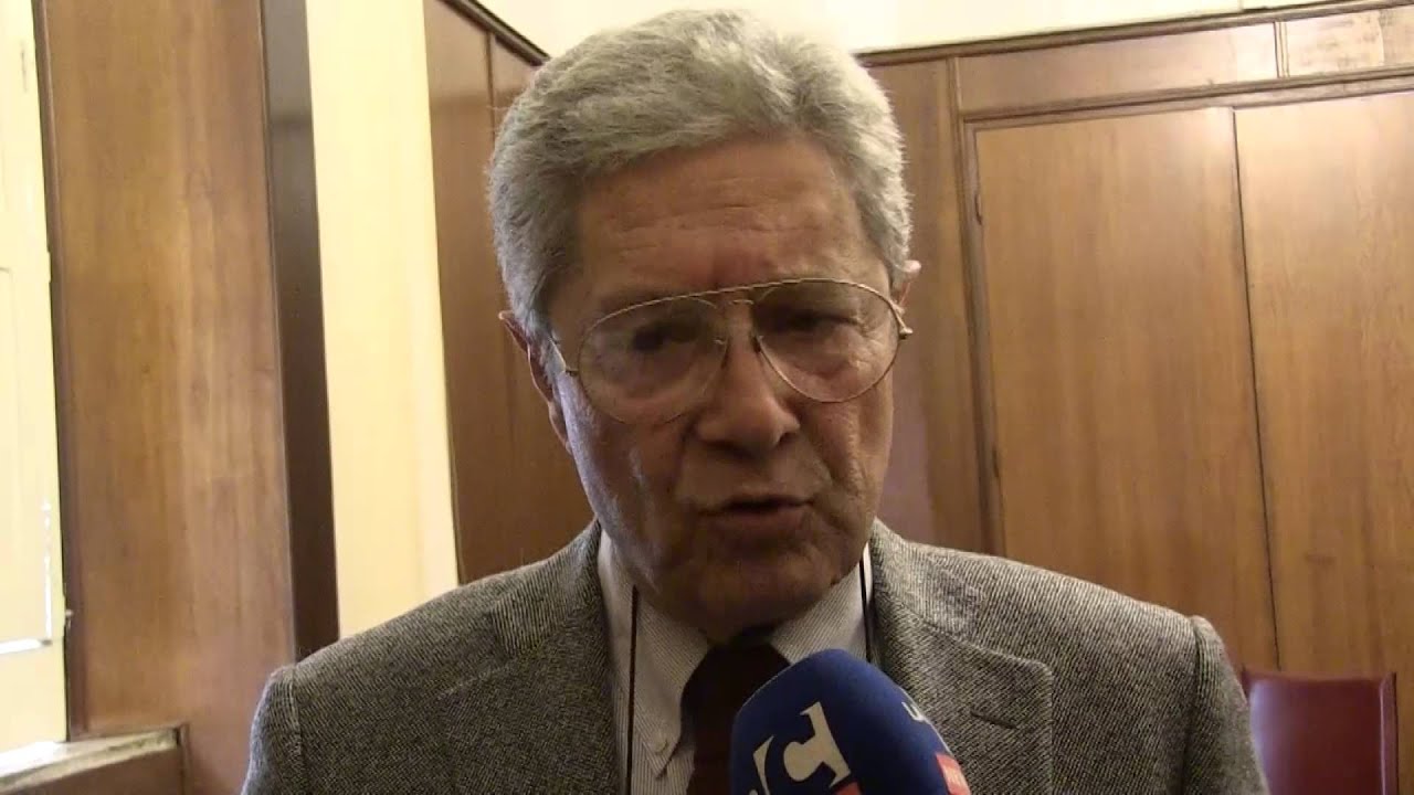 Il sindaco Elio Costa sull'intimidazione al vigile urbano