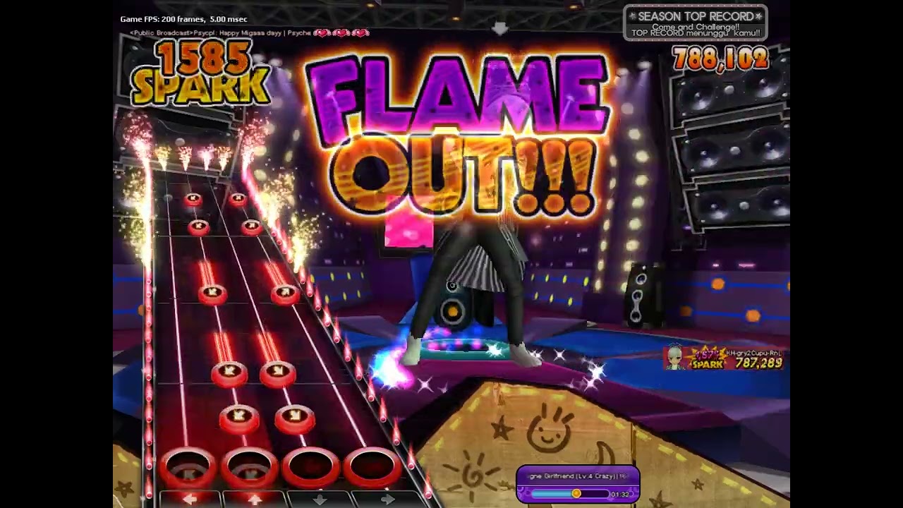 The Fiery Concert - Avril Lavigne - Girlfriend (Lv 4 Crazy) + Flame Out