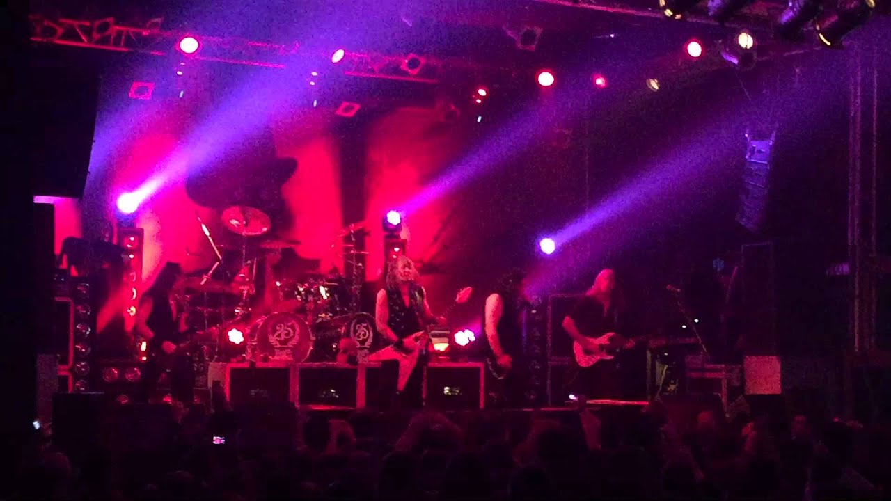 GAMMA RAY - DETHRONE TYRANNY  2015.11.08.BUDAPEST.CLUB 202.