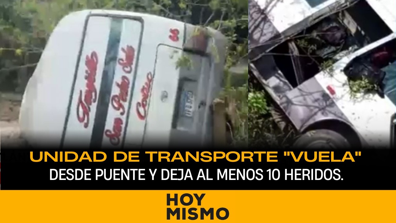 ¡BRUTAL ACCIDENTE EN ATLÁNTIDA! Bus cae desde un puente de 20 metros de altura.