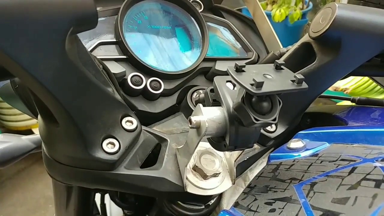 Pulsar  ns 200 modificada || Soporte metalico para cualquier accesorio