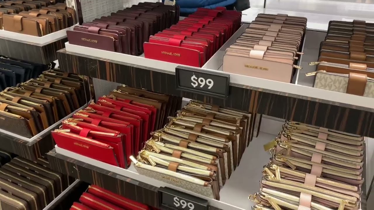 MICHAEL KORS OUTLET 🇨🇦~SALE and CLEARANCE ~BAG~WALLET ~CLOTHES ~SHOES ~WATCH #shopping