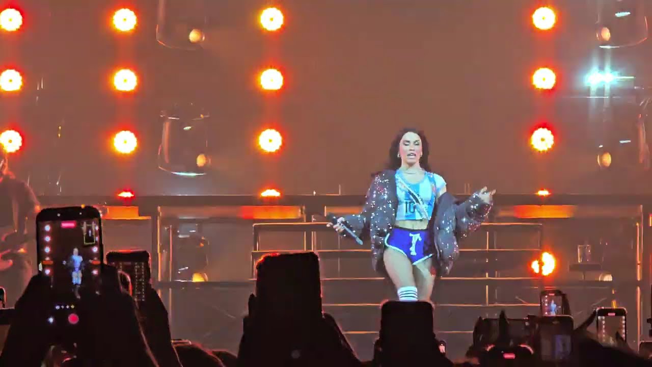 MEJOR QUE VOS - Lali (Live - Antel Arena 2025)