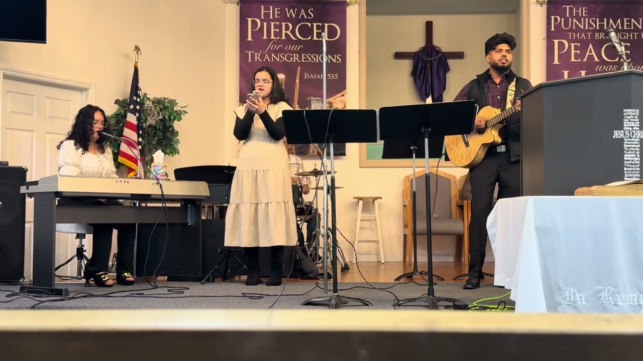 I Trust In God My Saviour || powerful worship Dishika  and Dinkle || 