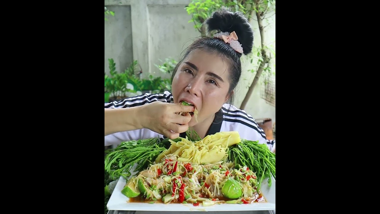 ตำบักลาวบ้านๆกับผักกระเสด