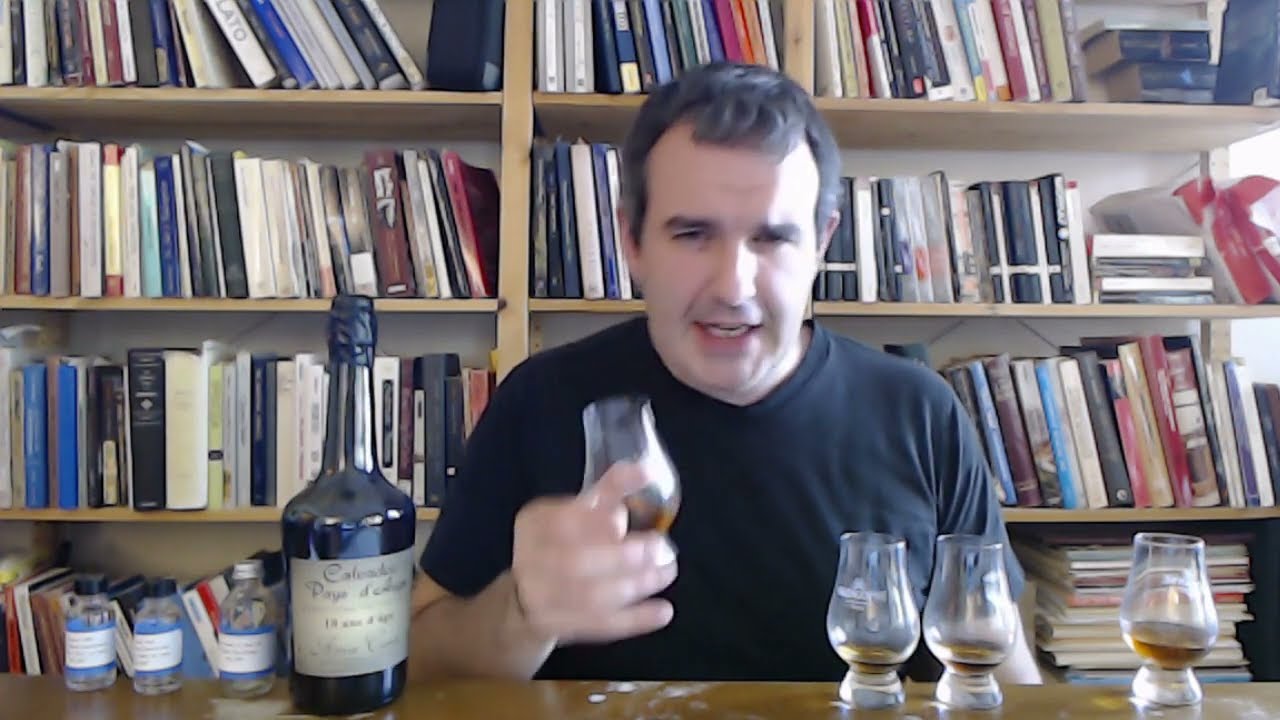 4 Old Calvas: Lemorton Domfrontais 1989 and 1962, Groult 18yo and Camut 18yo Pays d'Auge reviews