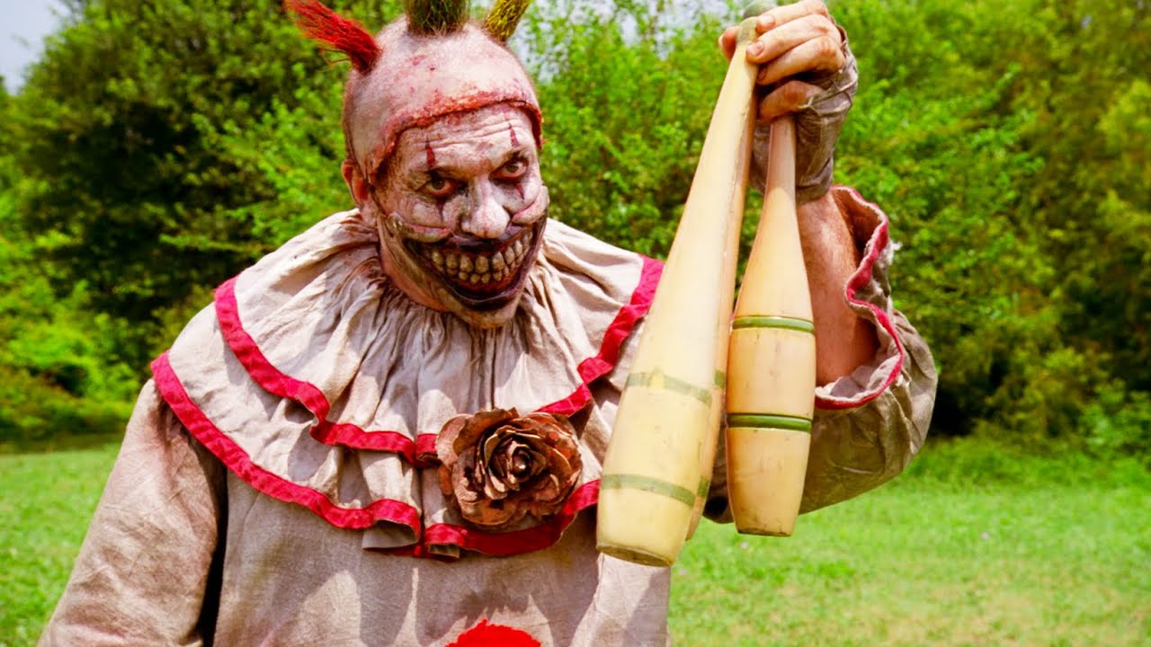 PALHAÇO DEMONÍACO usa truques de CIRCO para ELIMINAR VÍTIMAS e ganhar uma VAGA de EMPREGO no INFERNO