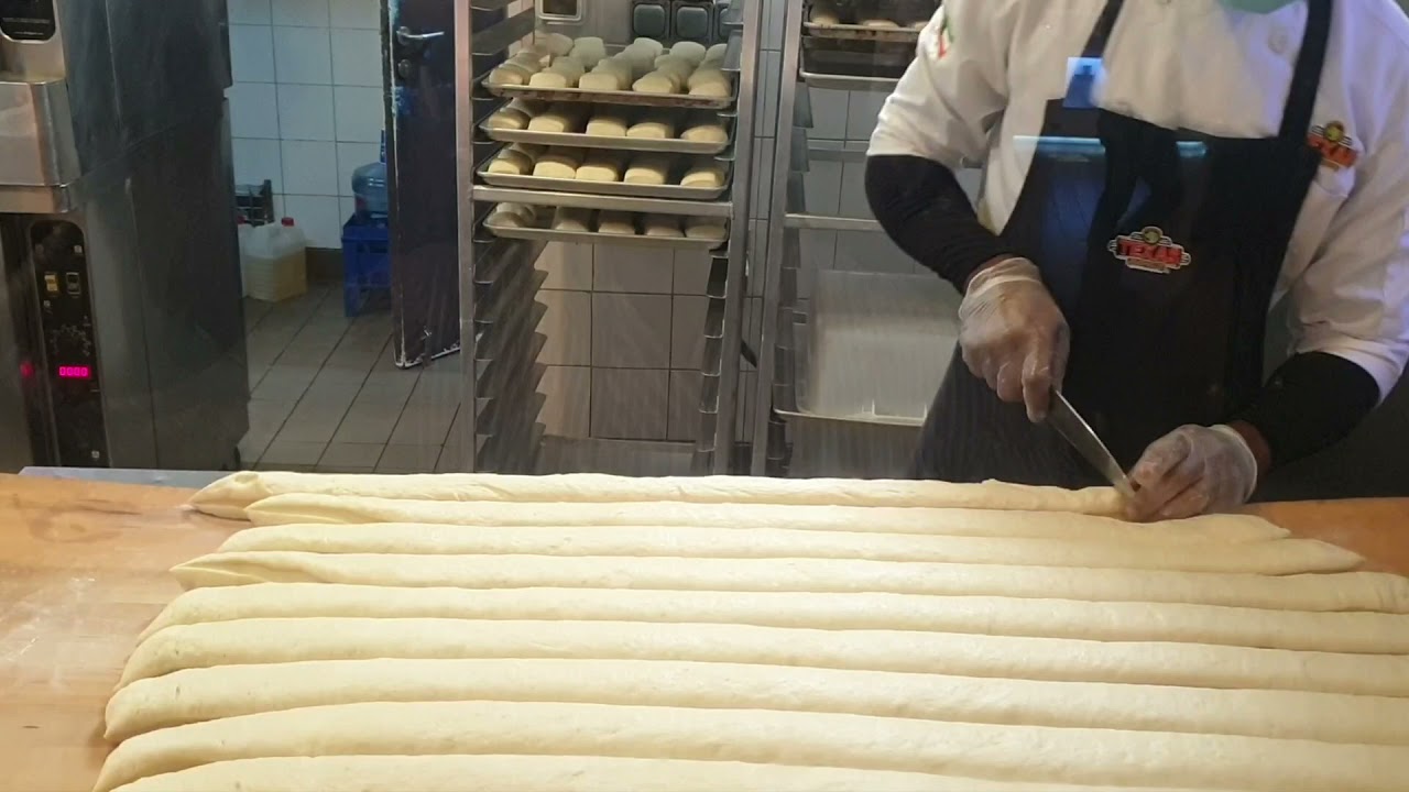 Texas Roadhouse bread with Cinnamon-Honey Butter
