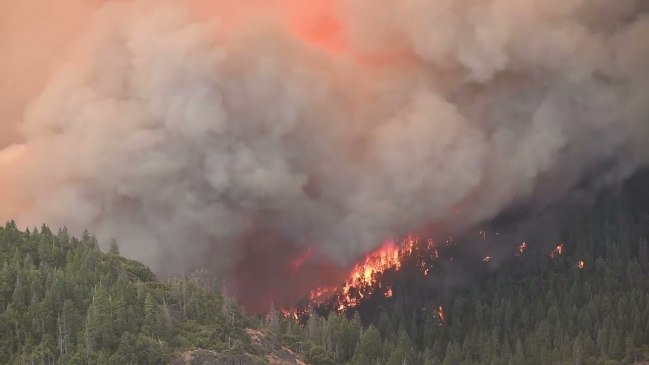 Park Fire near Chico explodes in size Friday night
