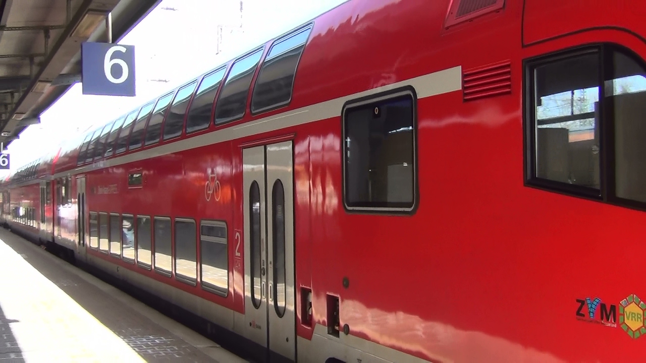 Extreme Bremsger&auml;usche Regionalexpress DOSTOS mit BR 146 Zugger&auml;usche