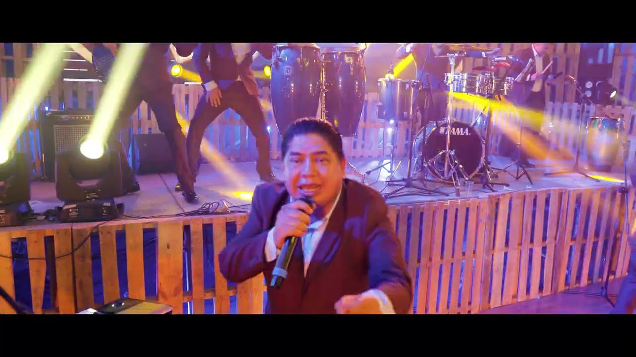 TE BUSCARE ( LIVE 4K) EL COMBO LOCO DE MIKE RODRIGUEZ (CONCIERTO EN VIVO)EXITO DE LA CUMBIA MEXICANA