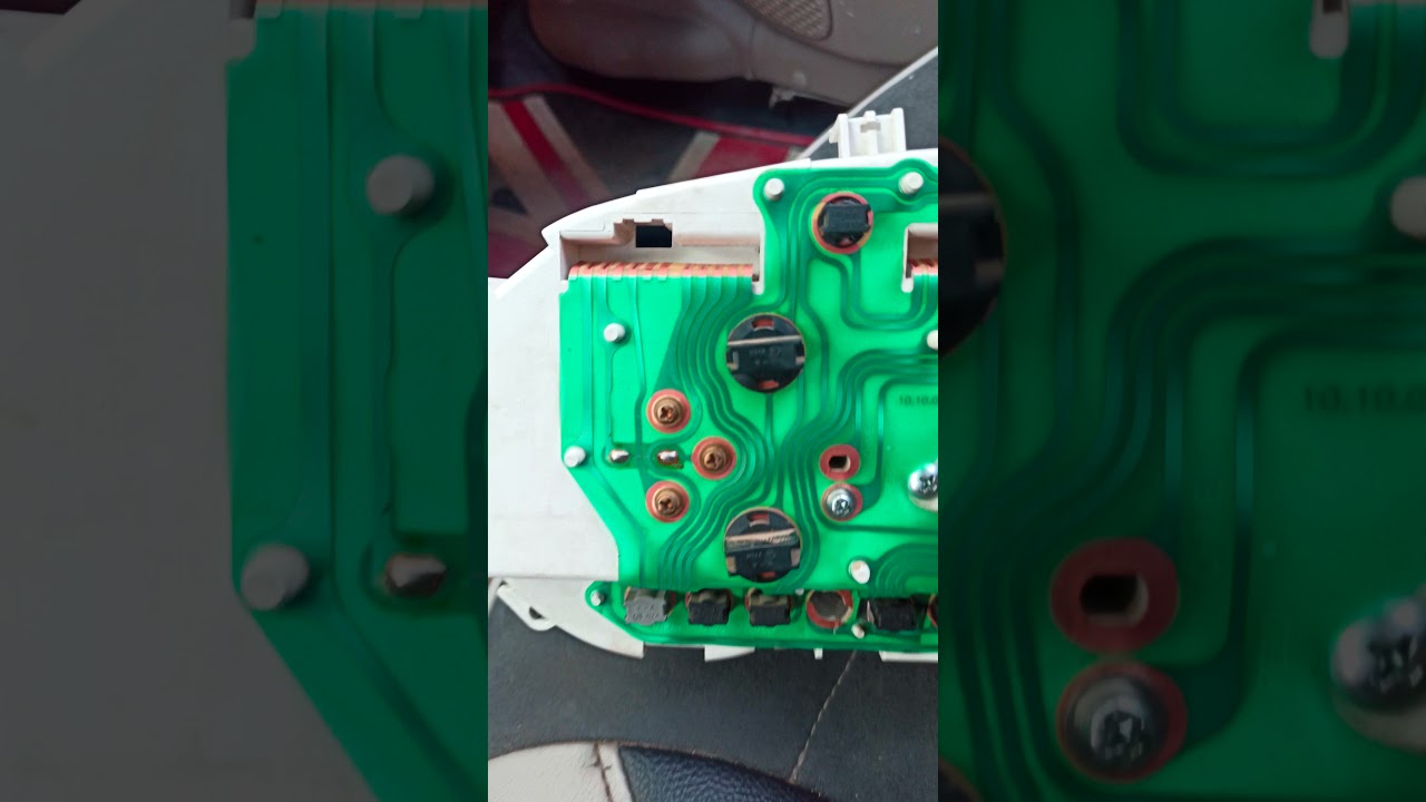 حل لضجيج و حركة عداد السرعة في سيارة هيونداي اكسنت fixation d'aiguille de vitesse hyundai accent gls