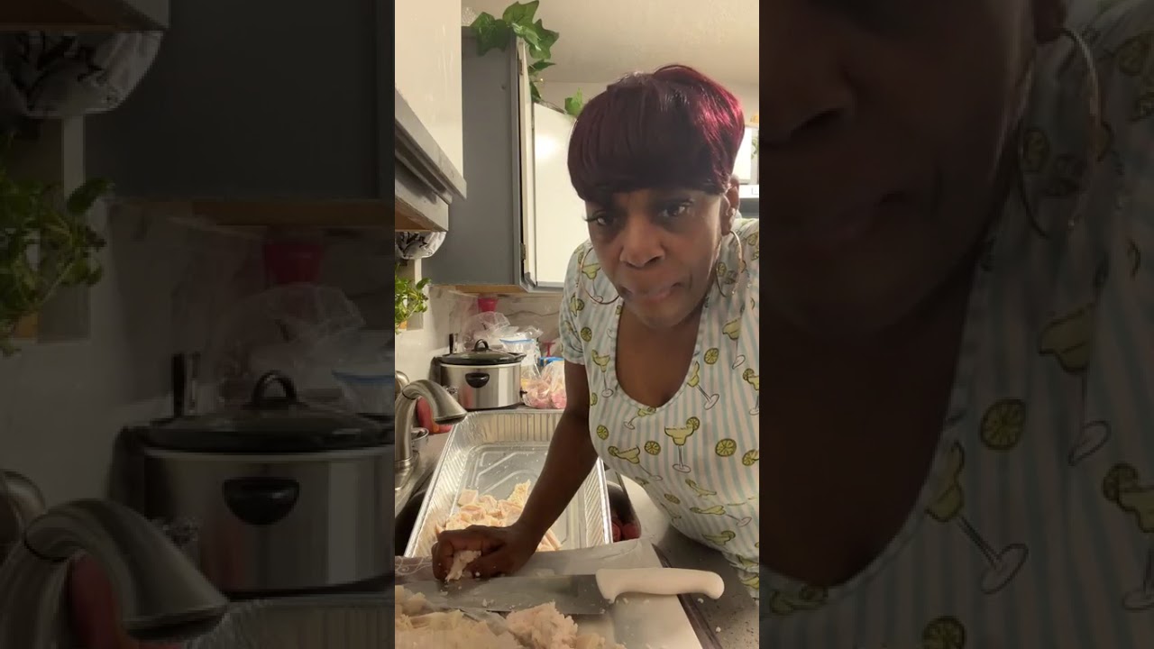 Let’s clean some beef tripe’s, and pig feet. #marion #cooking