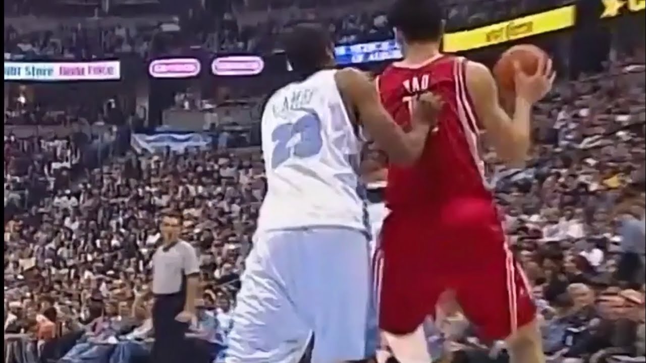 Yao Ming (23pts/10rebs) vs Marcus Camby (20pts/12rebs) (2004)