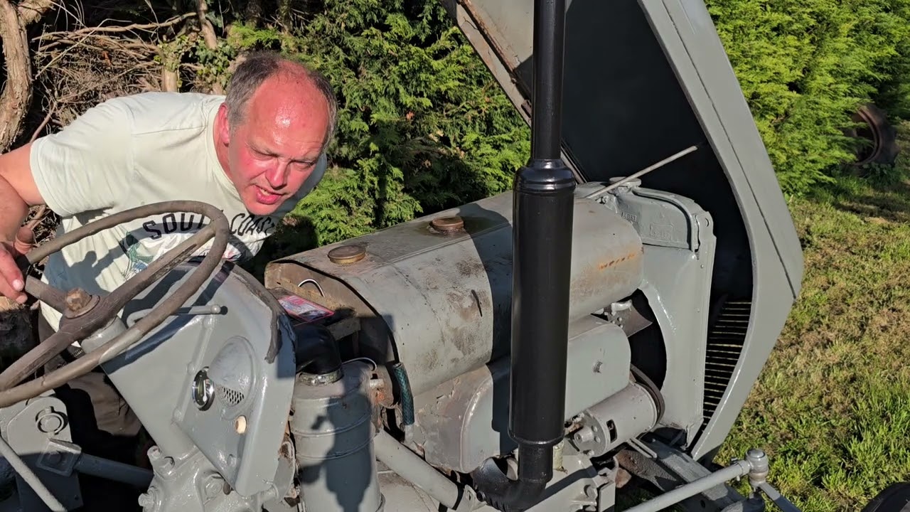 Testing the old tractor on TVO. Home made TVO. What's in it??