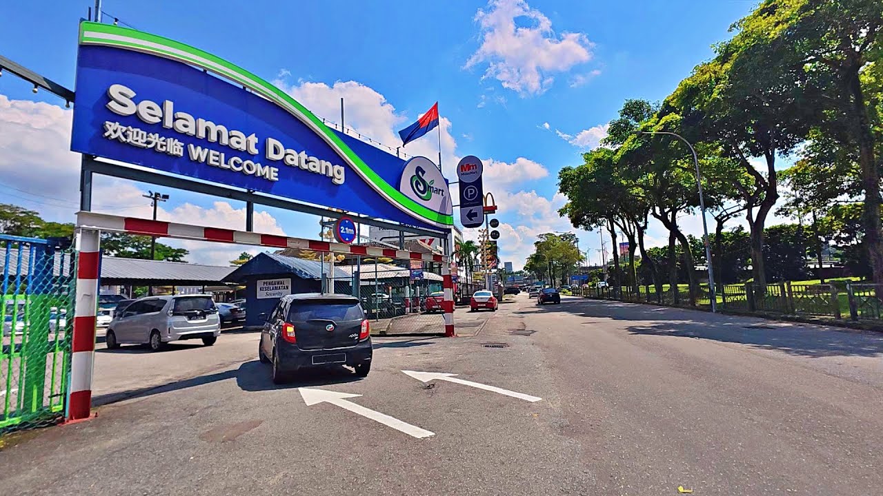 Drive from Pet Lovers Centre Taman Perling to Smart Pandan & via Gudang Highway Johor Bahru