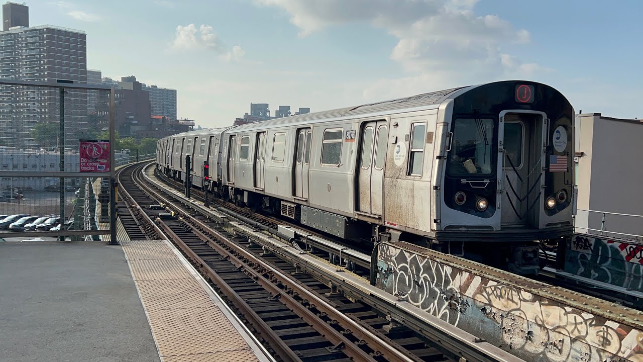 BMT Jamaica Line: (J) (Z) Exp and (M) Lcl Trains @ Hewes Street (R143, R160A-1, R179)