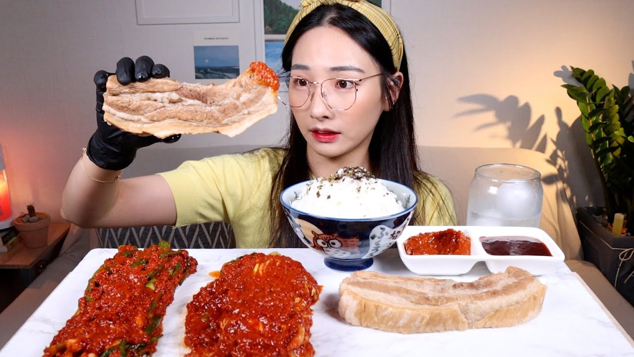 [제품협찬] 야들야들 통 수육에 🔥매운 실비김치 실비 파김치🔥 흰 쌀밥 먹방 Boiled pork Belly 🔥spicy kimchi🔥 mukbang eating sound