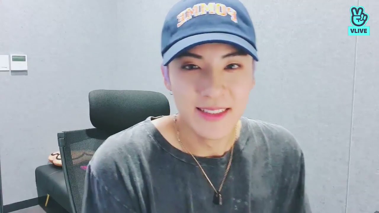 (ENG/INDO/JPN SUB) THE BOYZ ERIC VLIVE 사랑하는 더비💘 22082021