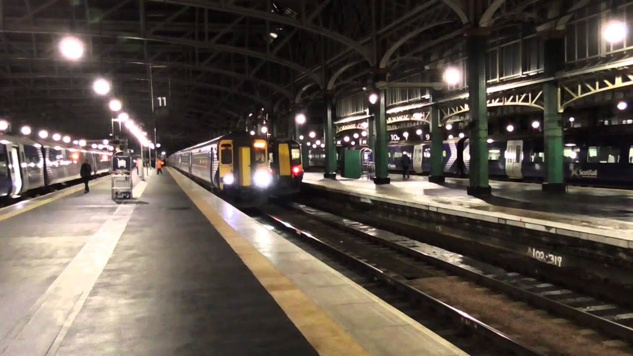Trains At Glasgow Central Railway Station (14/12/15)