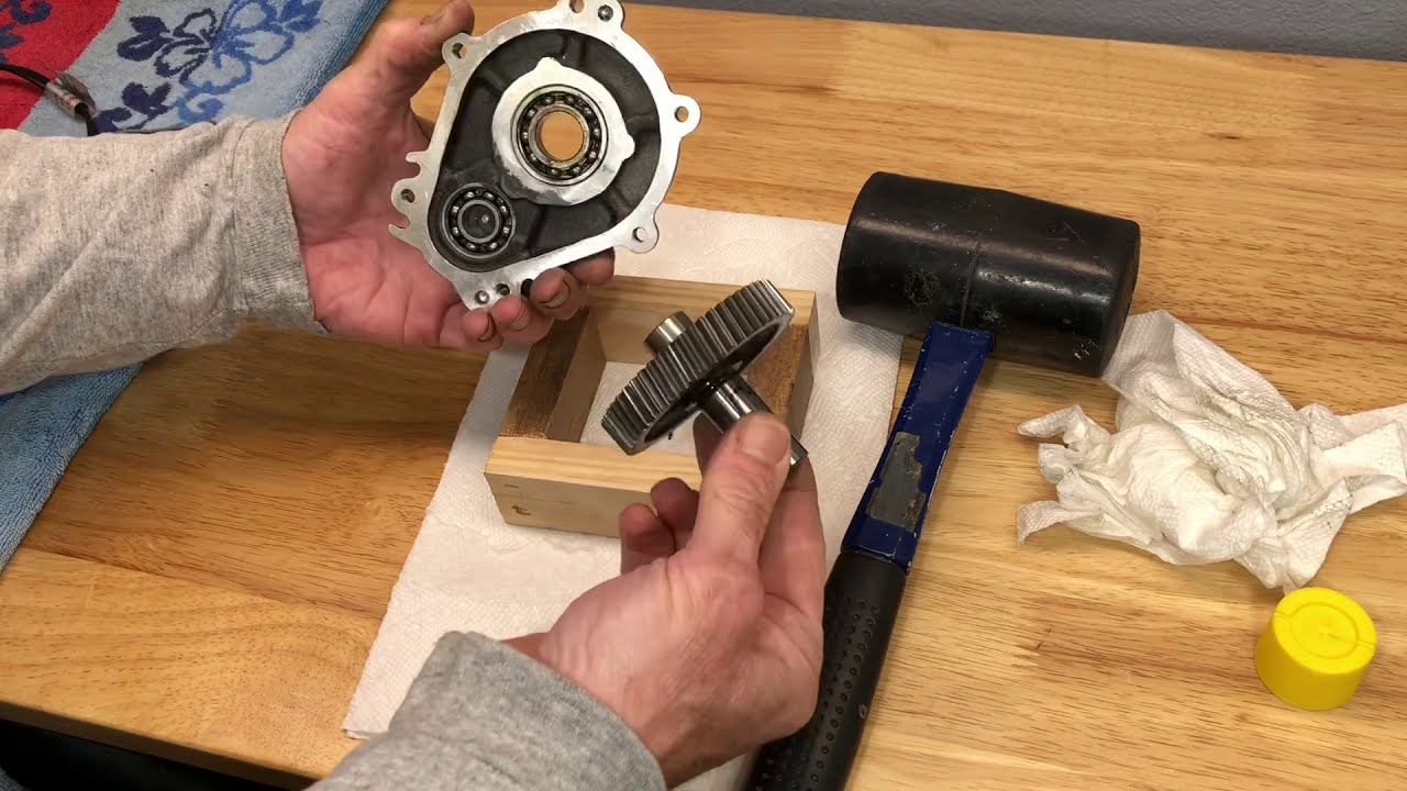 Rebuilding a Vittorazi Atom80 reduction redrive, bearings, gaskets, gears & seals