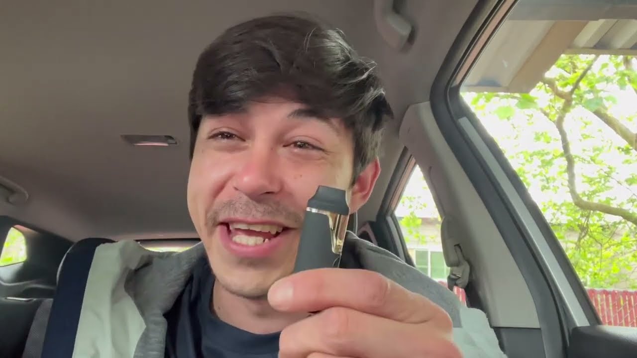 The Smallest D8 Vape